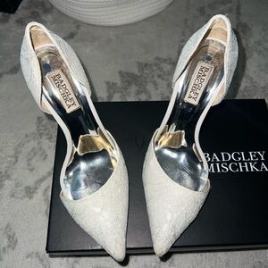 Badgley Mischka Lace Ivory Heels
